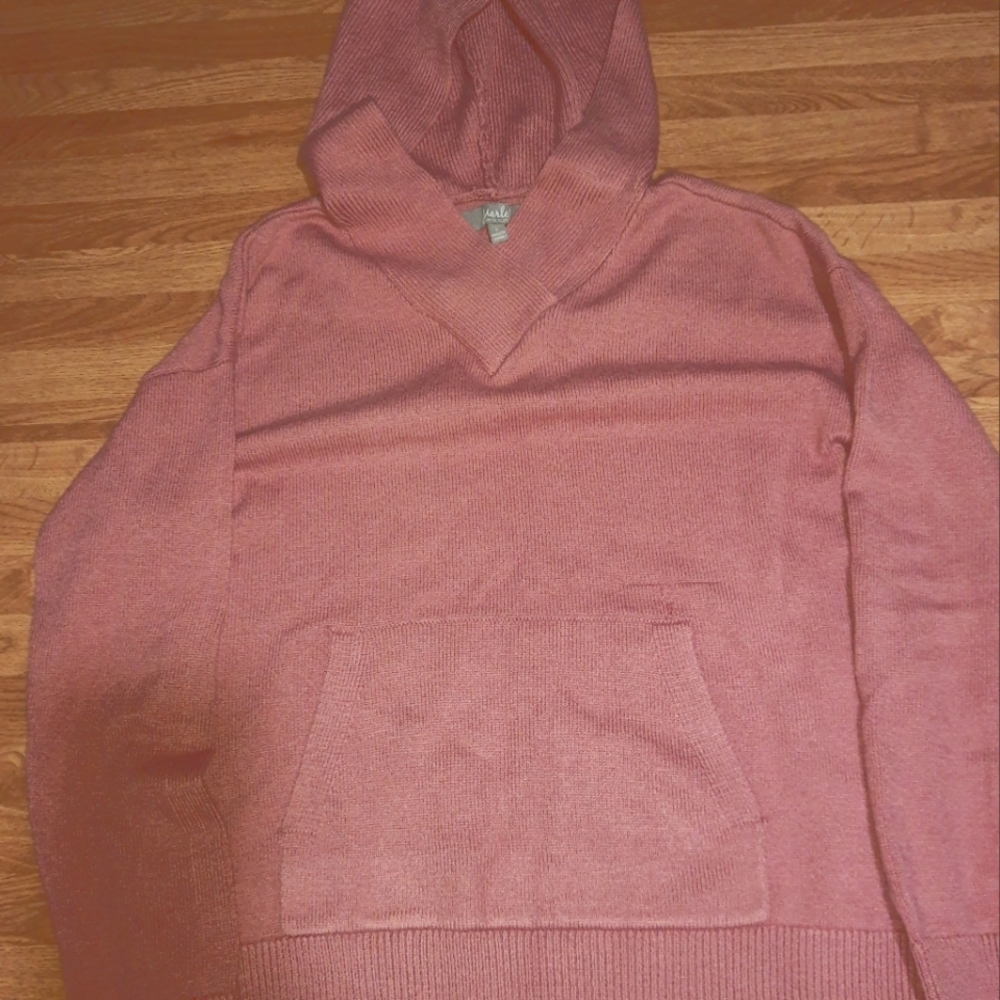 Women's sweater